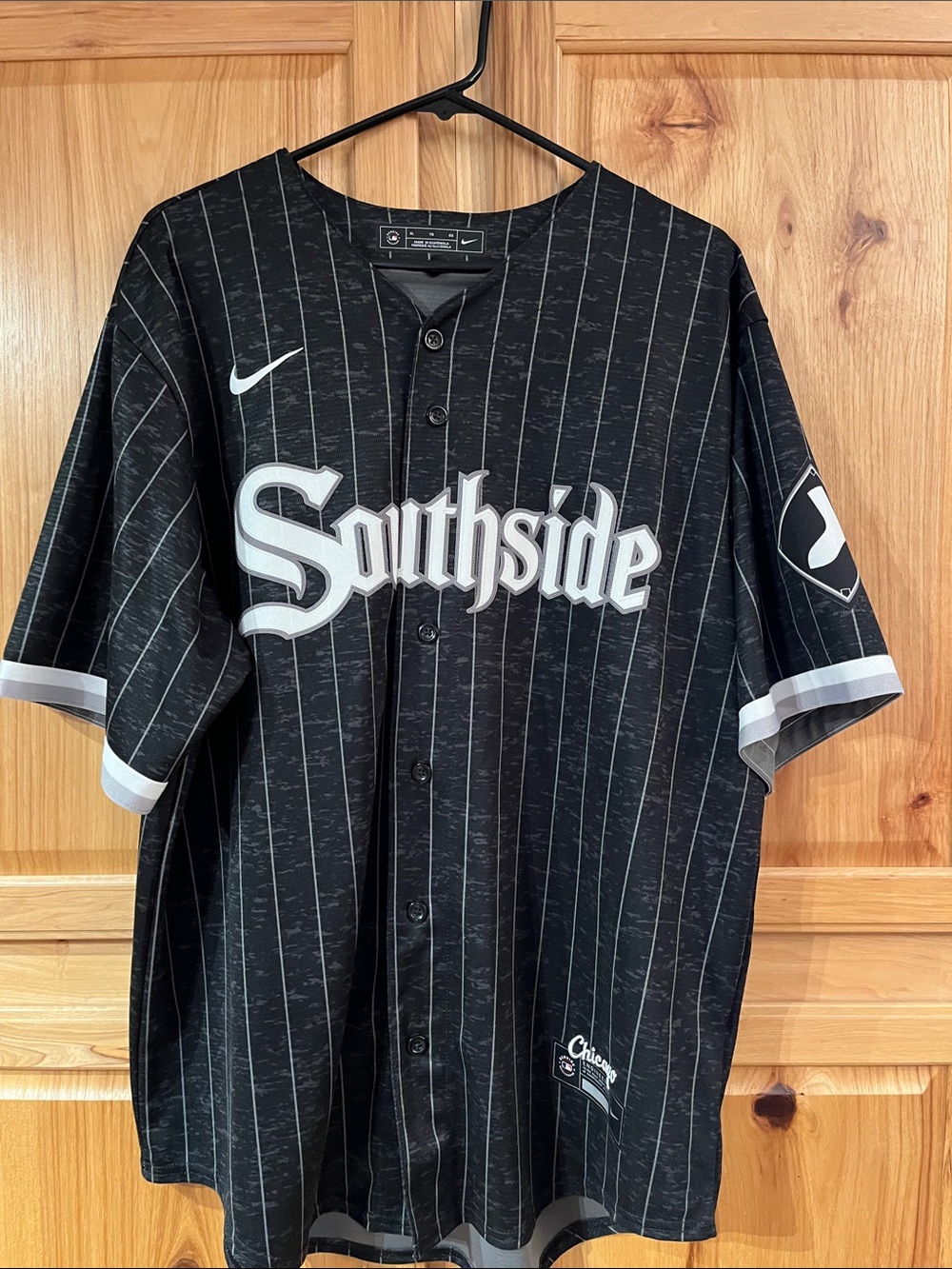 Nike Southside Black and White Pinstripe Baseball Jersey, size XL - EUC